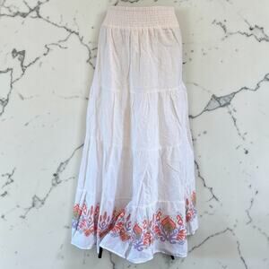 Ashley Stewart Women´s white bohemian maxi skirt with printed trim Sz 26/28